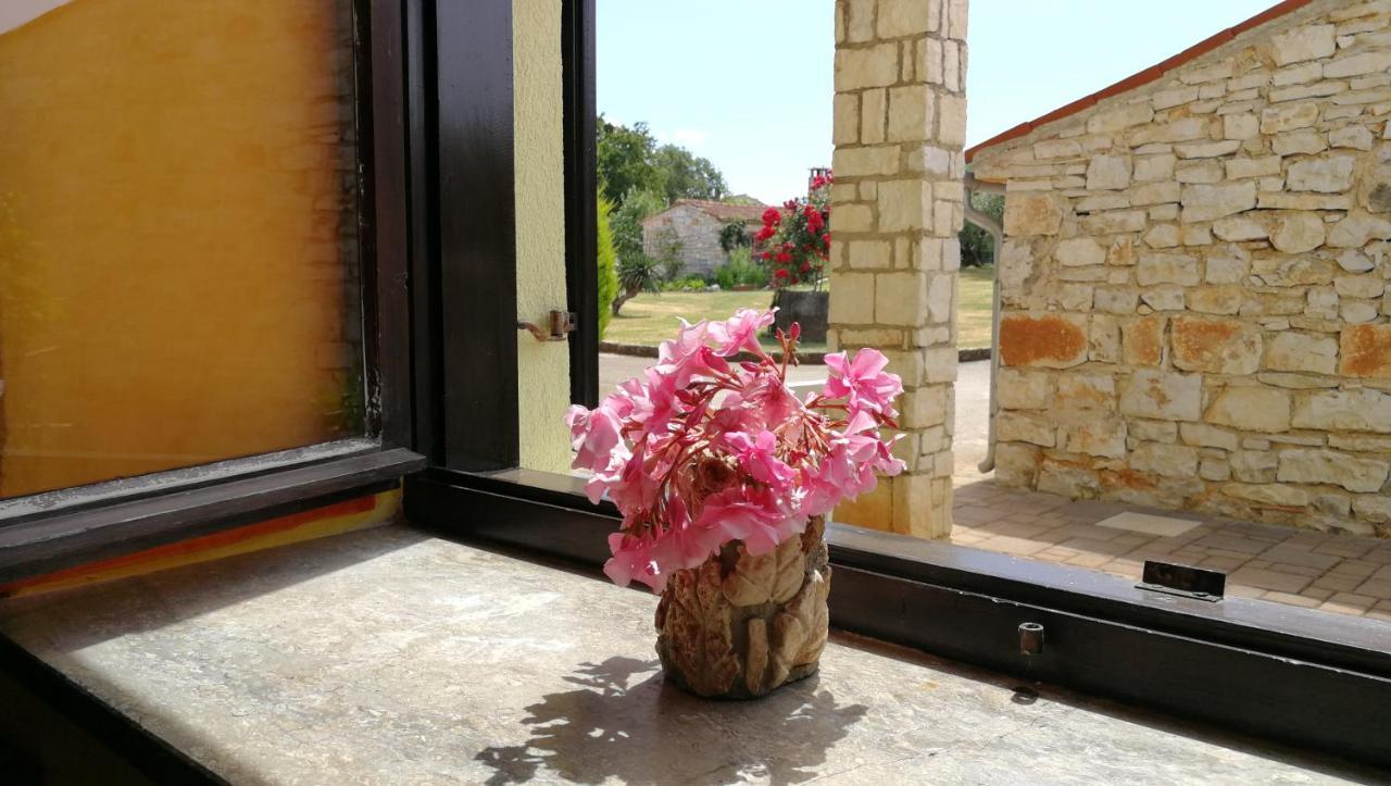 Moratto'S Apartments Umag Exterior foto
